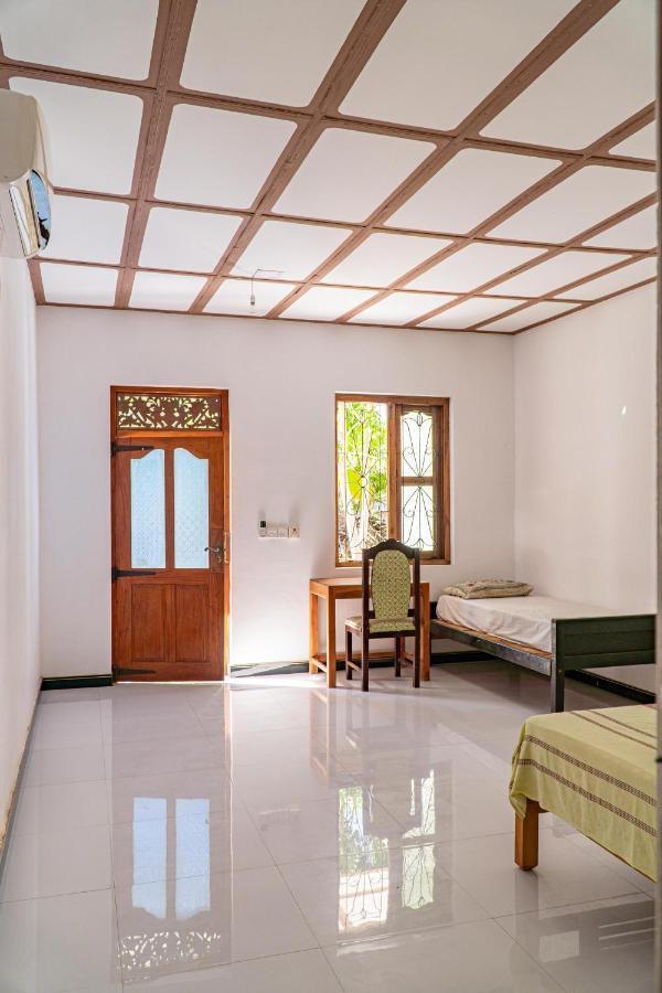 Hotel Surf & Yoga Arugam Bay Esterno foto