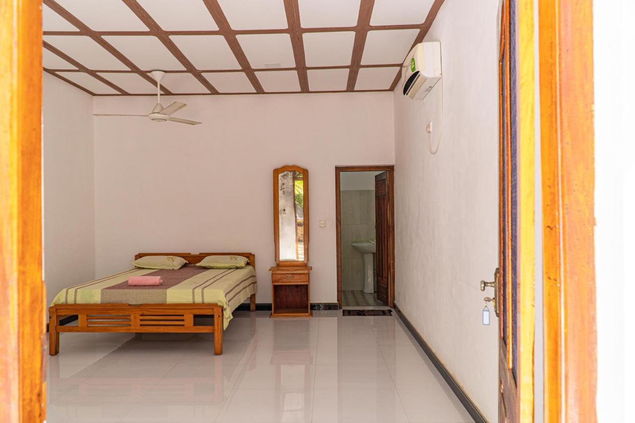 Hotel Surf & Yoga Arugam Bay Esterno foto