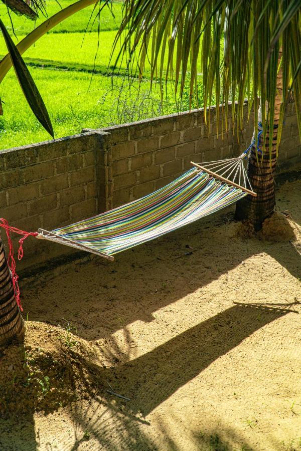 Hotel Surf & Yoga Arugam Bay Esterno foto